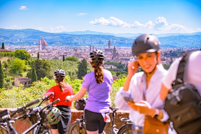 Chianti Hills E-Bike Tour with Tuscan Lunch & Two Wine Tastings - What the e-bike changes on the hills