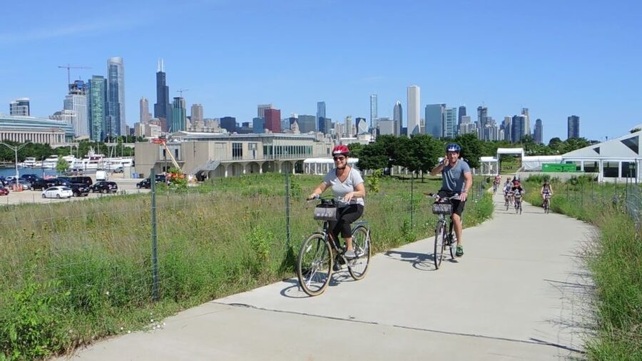 Chicago: Full-Day or Half-Day Bike Rental - Why a Chicago bike rental works so well