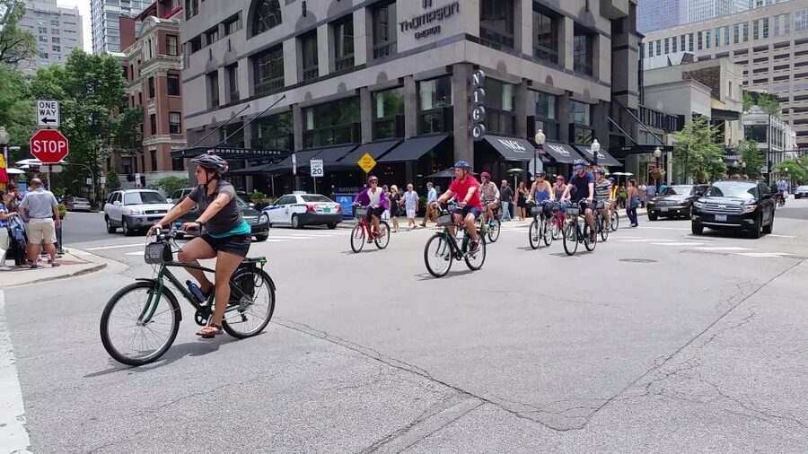 Chicago: Full-Day or Half-Day Bike Rental - Grant Park and Buckingham Fountain