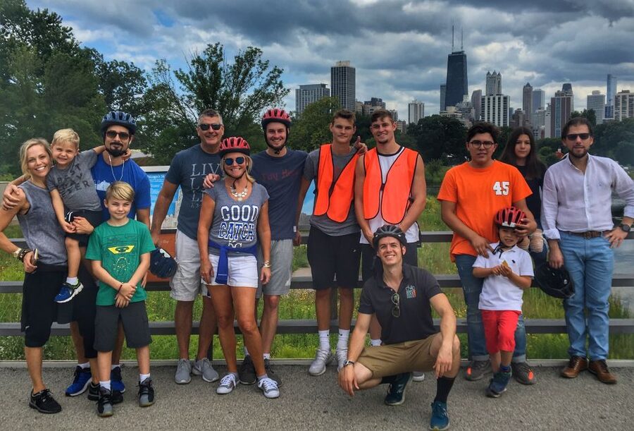 Chicago: Lakefront Neighborhoods Bike Tour - Starting at 540 North Lake Shore Drive