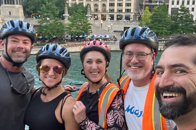 Chicago's Ultimate City Bike Tour - Millennium Park and the Chicago Theatre