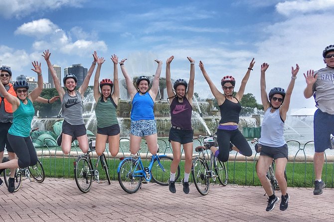 Chicago's Ultimate City Bike Tour - Picasso, Daley Plaza, and the return along the lake