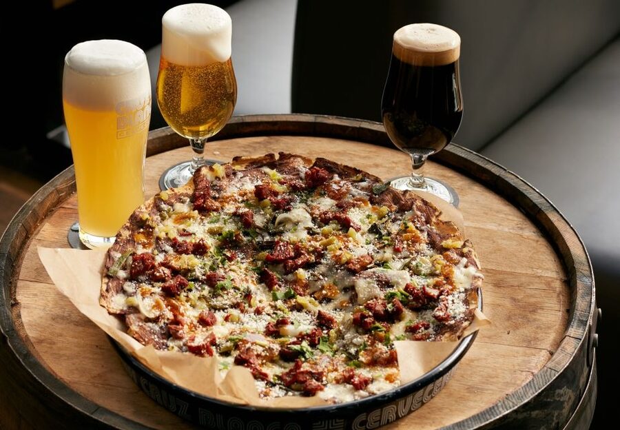 Chicago: Westside Food Tasting Bike Tour with Guide - Price, drinks, and what you actually receive