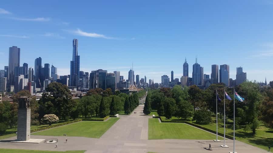 Classic Melbourne Bike tour - Riding through parks, paths, and city streets