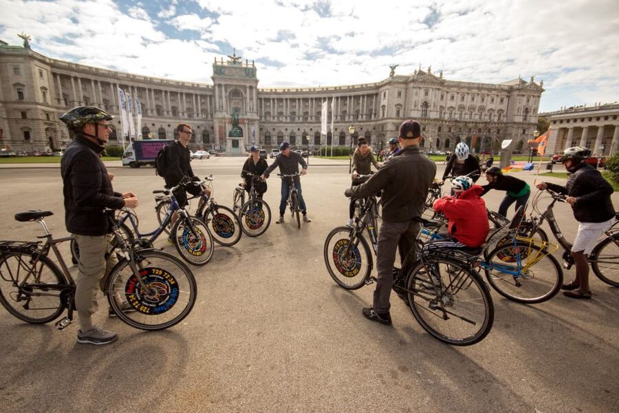 Classic Vienna: 3-Hour Guided Bike Tour - Why a bicycle works so well in Vienna