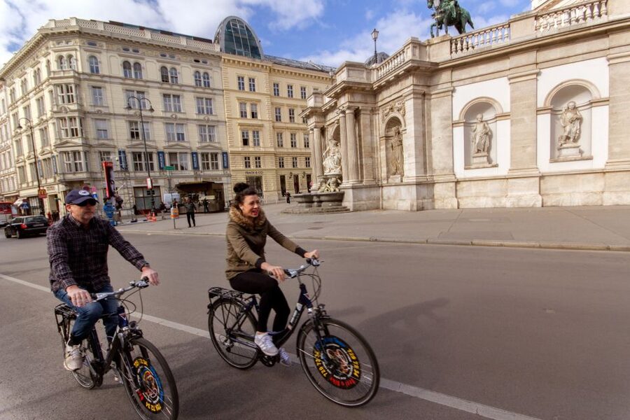 Classic Vienna: 3-Hour Guided Bike Tour - Ringstraße sights from the saddle