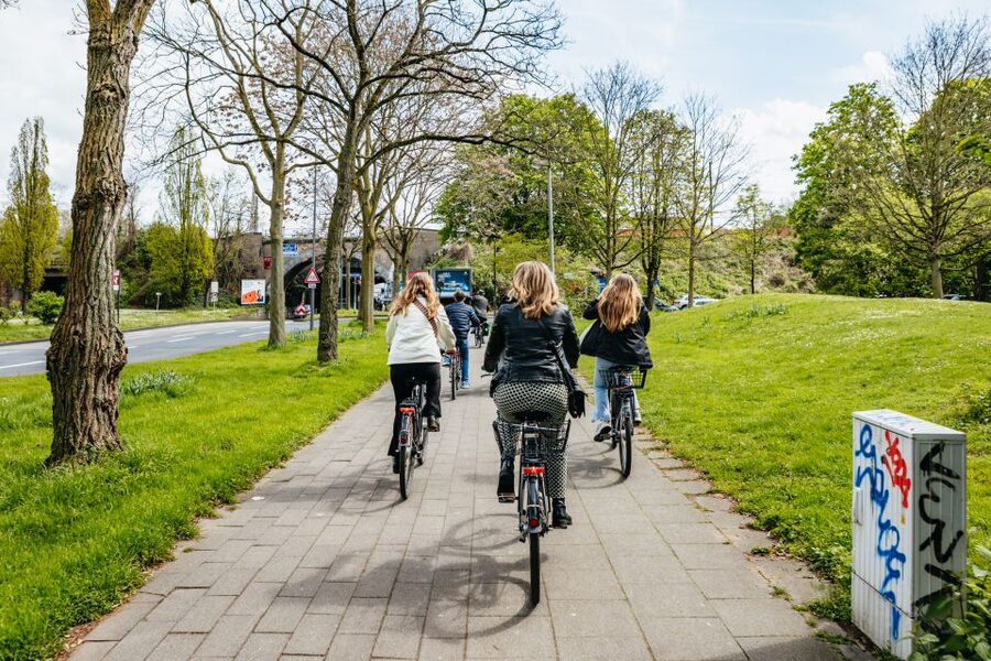 Cologne: Ehrenfeld Street Art Bike Tour - Why Cologne’s street art works best by bicycle