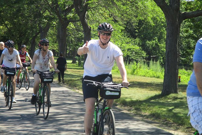 Comfort Hybrid Boston City Bike Rental - The biggest issue: downtown traffic and construction