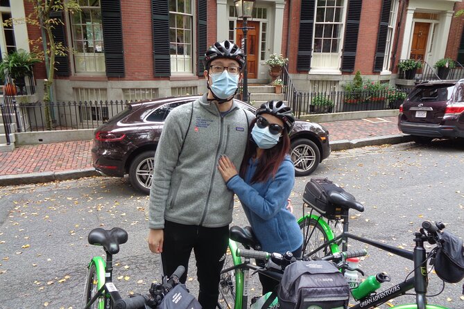 Comfort Hybrid Boston City Bike Rental - What the $58 price includes
