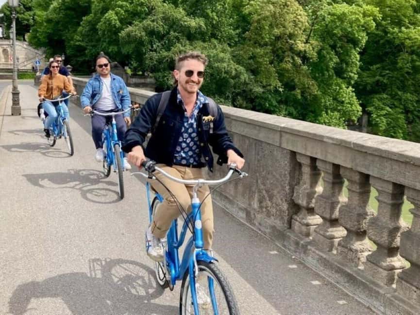 Copenhagen: 2-hour City Highlights Bike Tour - Amalienborg and the Danish royal story