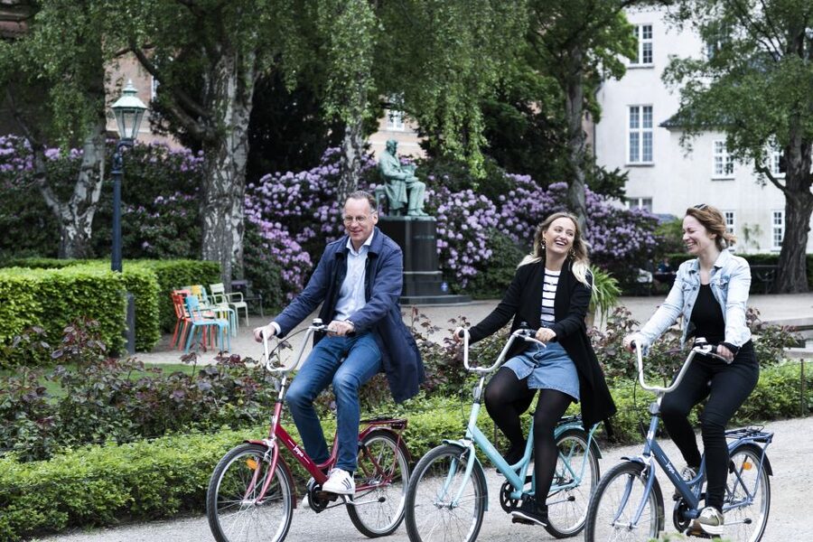 Copenhagen: City Highlights Guided Bike Tour - Group size, timing, and practical comfort