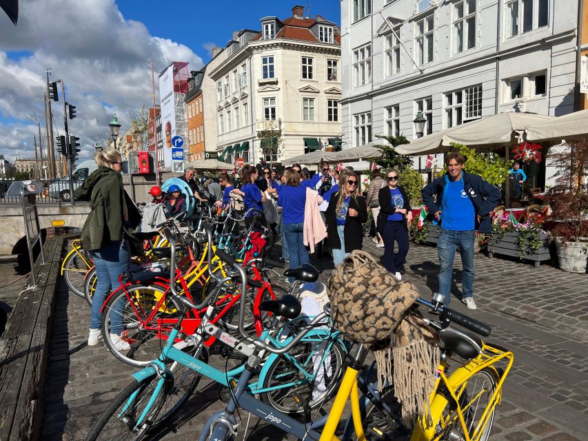 Copenhagen: City Highlights Guided Bike Tour - The guides make or break the experience