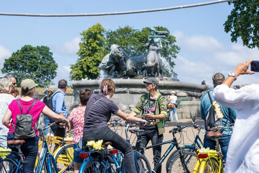 Copenhagen: Highlights 3 Hour Bike Tour with a Local Guide - Key points to know before you book