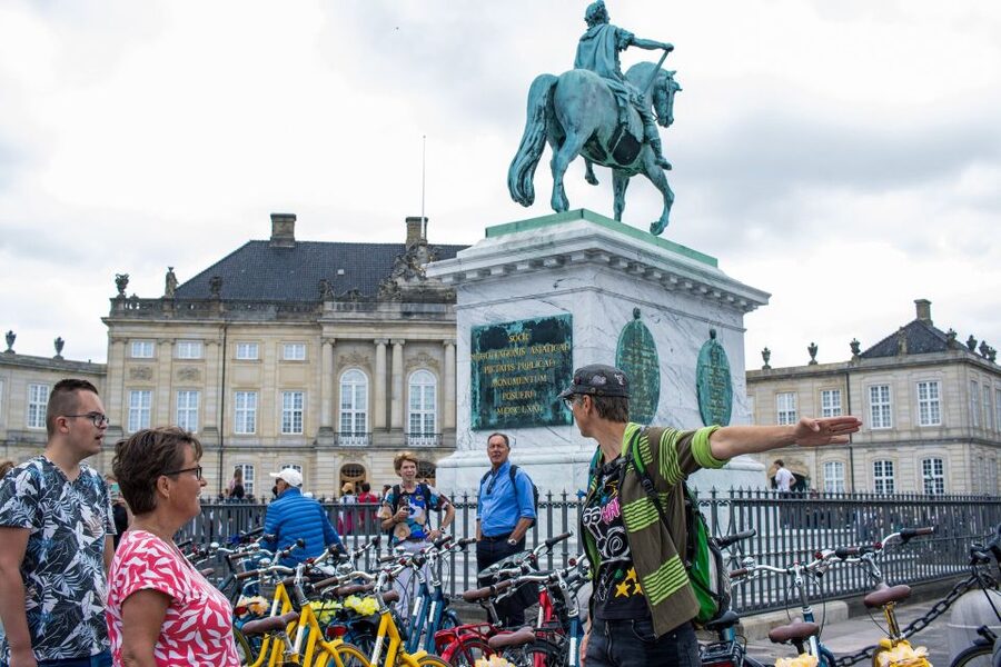 Copenhagen: Highlights 3 Hour Bike Tour with a Local Guide - Nyhavn gives the ride a proper pause