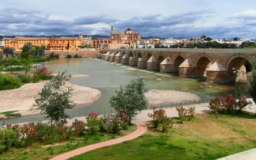 Cordoba: Bike Tour (E-Bike Available) - Why a Bike Fits Cordoba So Well