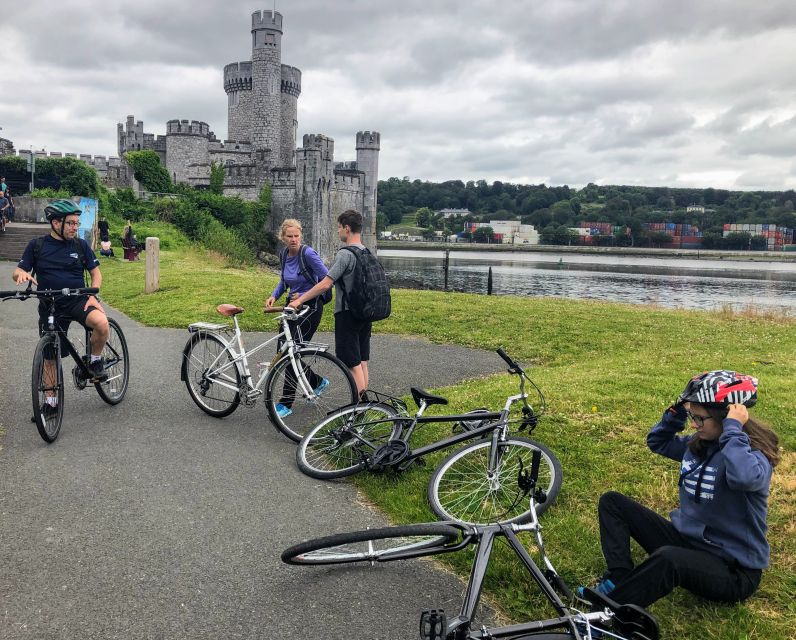 Cork: Cork City Cycle Tour - Regular Bike - Shandon, street art, and modern Cork