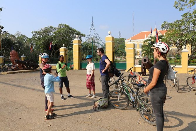 Customs and Culture Half Day Walk and Bike Tour in Battambang - Meeting the Muslim fishing village