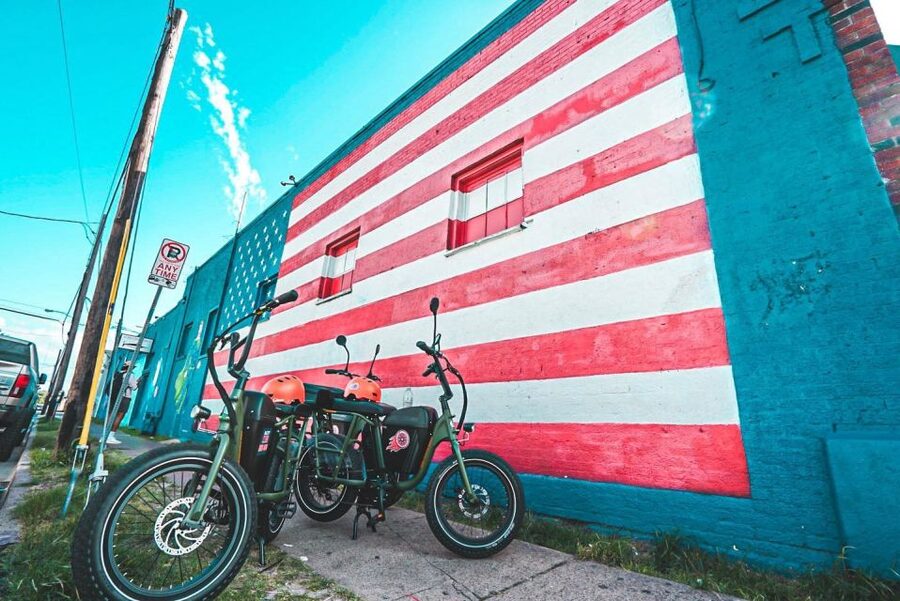 Dallas: Downtown E-Bike Sightseeing and History Tour - Deep Ellum: murals, galleries, and Dallas character