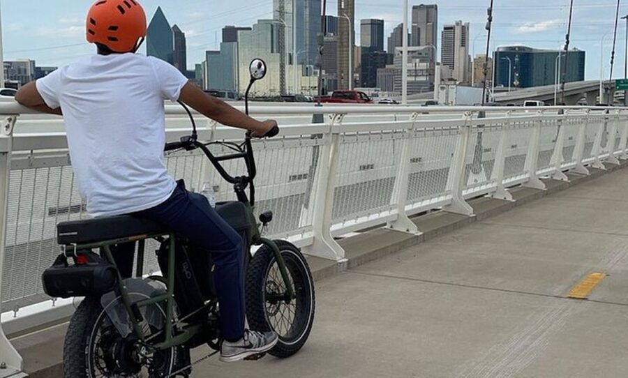 Dallas: Downtown E-Bike Sightseeing and History Tour - AT&T Discovery District and high-tech Dallas