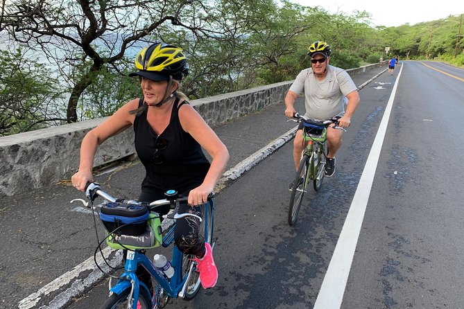 Diamond Head Bike to Hike and Local Lunch - From Kuhio Beach to Kapiolani Park