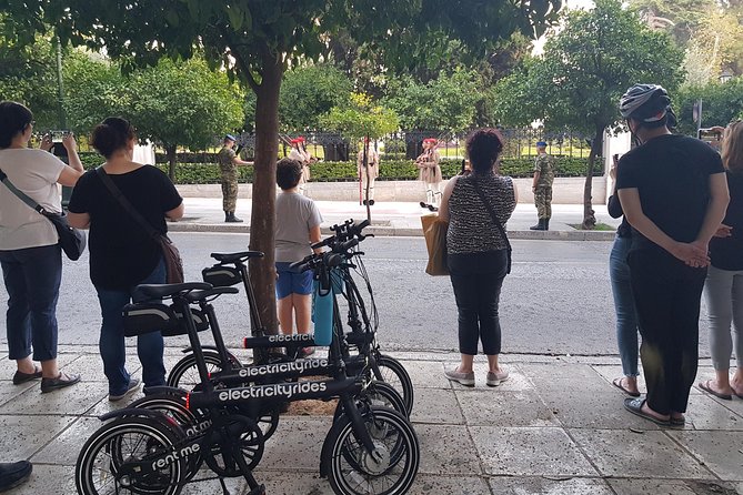 Discover the City e-bike day tours - What the guides add to the ride