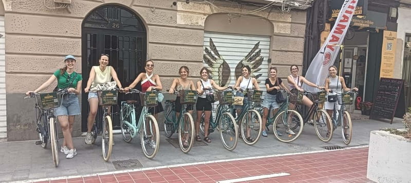 Discover Valencia by bike – Dutch-speaking tour - The guide makes or breaks the outing