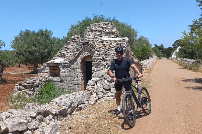 Discovery Villages Puglia With Ebike - Guide style and the private-group advantage