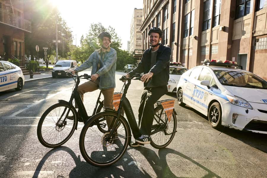 Downtown Bike Tour with Stylish Dutch Bikes or E-bikes! - Brooklyn Heights and the changing skyline