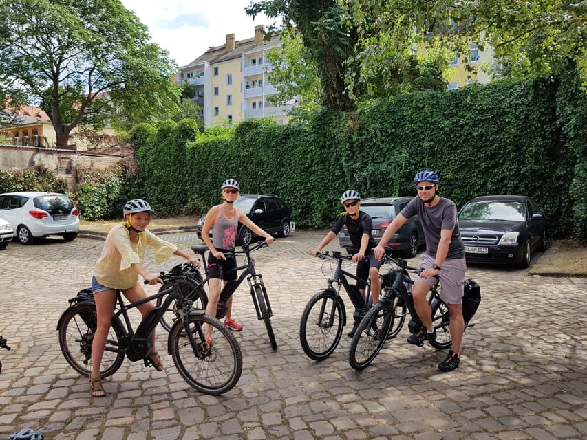 Dresden: E-Bike Tour and Dresden Heath Forest Trails - Entering Dresden Heath on Forest Bike Trails