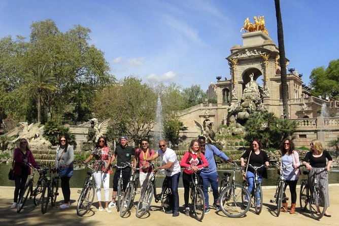 E-Bike Barcelona Highlights & Park Guell in Small Group - Barceloneta and the Mediterranean edge