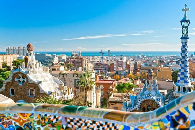 E-Bike Barcelona Highlights & Park Guell in Small Group - Reaching Park Güell by electric power