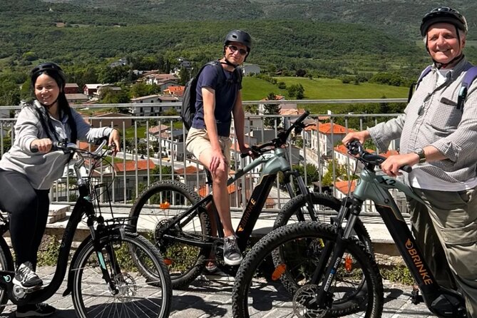 E-bike between towers and medieval villages at the foot of Sirente Abruzzo - Goriano Valli and the local-food finish