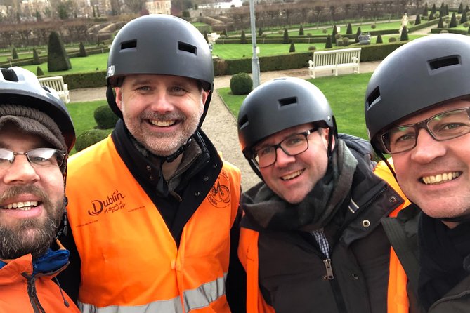 E-Bike & Bike Tour with a Local Guide in Dublin - The guides make the biggest difference