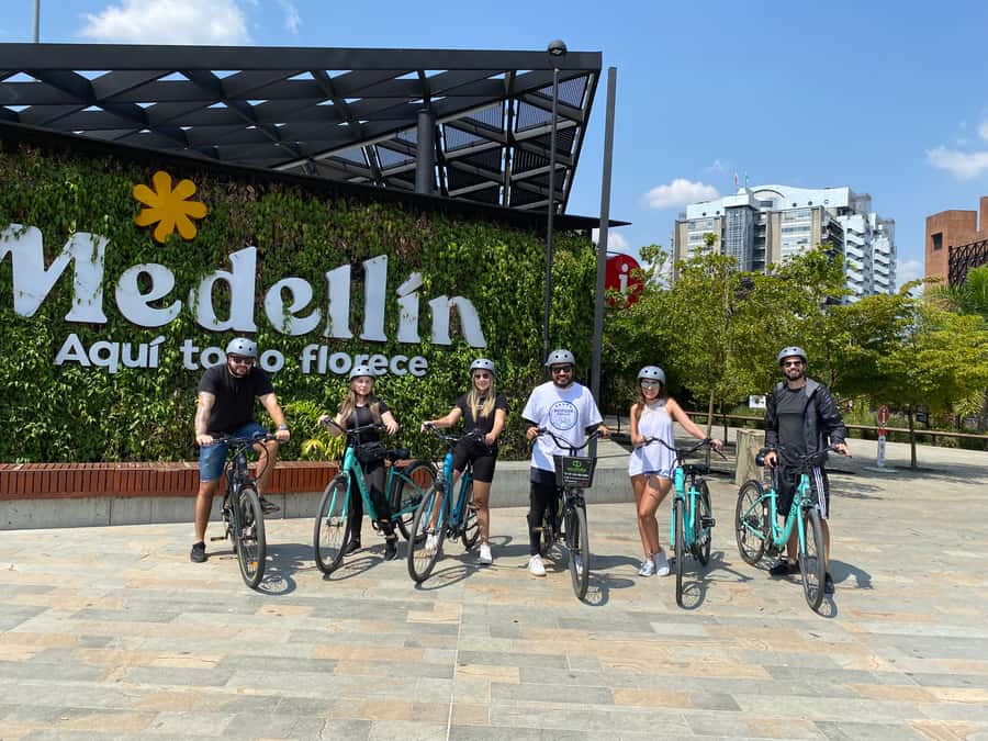 E-Bike City Tour Medellin with Local beer and Snacks - Why an e-bike is a smart way to meet Medellín
