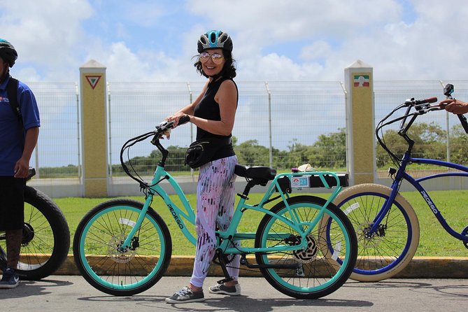 E-Bike City Tour though Cozumel & Taco Tasting Tour - Cozumel Park and local civic life