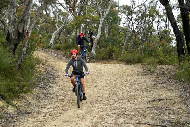 E-bike (electric) - Blue Mountains - Hanging Rock - SELF-GUIDED Hire Service - Starting in Blackheath with the right bike