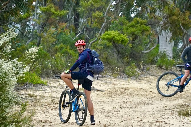 E-bike (electric) - Blue Mountains - Hanging Rock - SELF-GUIDED Hire Service - Reaching Hanging Rock and its unfenced view