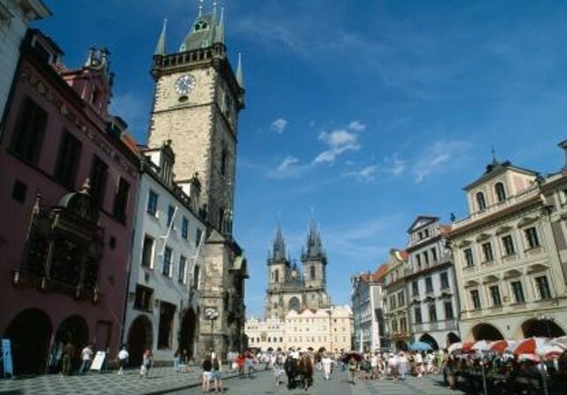 E-BIKE TOUR: 10 Must-See Landmarks & Viewpoints in Prague 1-8per. - Key points to know before booking