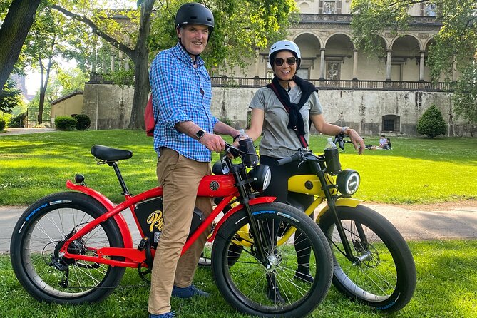 E-BIKE TOUR: 10 Must-See Landmarks & Viewpoints in Prague 1-8per. - Petřín Park and Strahov Monastery