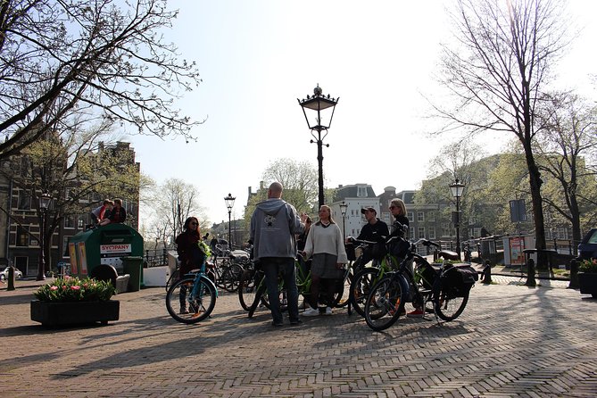E-Bike Tour, Amsterdam's Highlights and Hidden Gems - Why a bike is the right way to meet Amsterdam