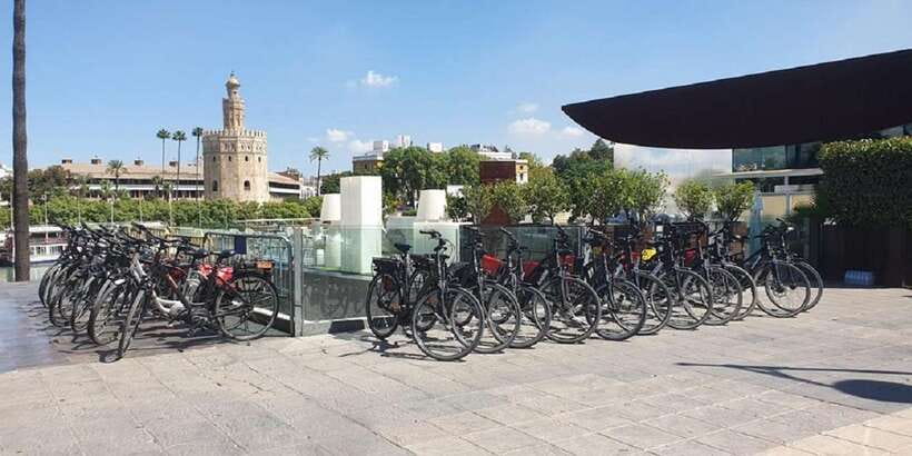 E-Bike tour in Sevilla - Plaza de España and Seville’s grandest views
