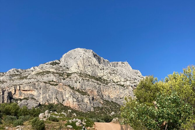 E-Bike tour of Sainte Victoire Mountain, Aix-en-Provence - Downhill Sections and the Ride Back
