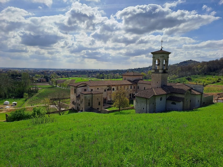E-bike tour to discover Bergamo - The hills, gardens, and Astino monastery