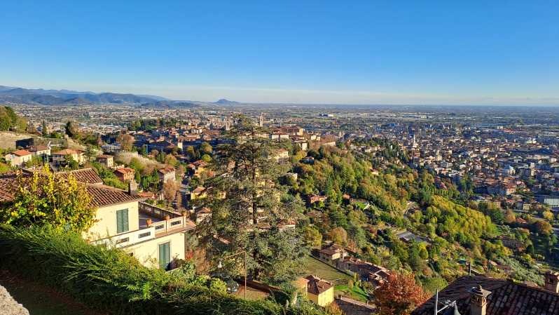 E-bike tour to discover Bergamo - Meeting Dario at Via Pradello