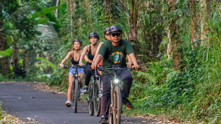 E-Bike: Ubud Rice Terraces & Traditional Villages Cycling - Food, facilities, and what the $25 buys