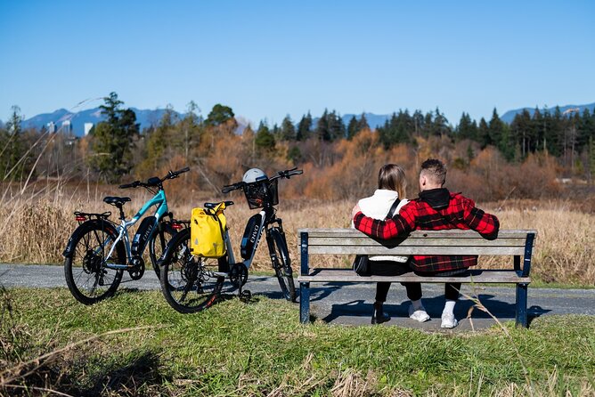 eBike Rentals in Kelowna - Starting at Lakeside Eco-Sports on Bernard Avenue