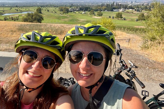 eBike Rentals in Kelowna - Following the lakefront and Mission Creek routes
