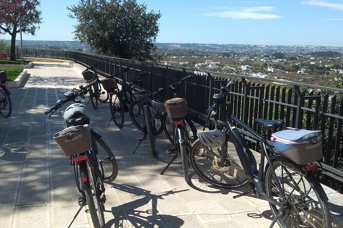 Ebike tours: the villages of Valle d'Itria and tasting of typical products - Who will enjoy this ride most