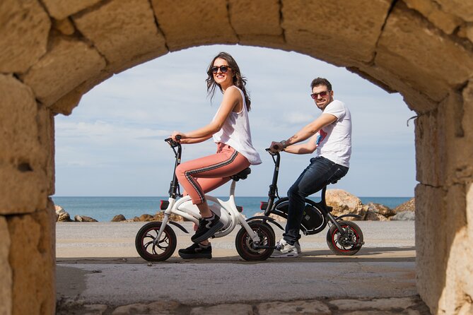 Ecobike tour in historic Heraklion - Greek coffee and a pause at Georgiadis Park
