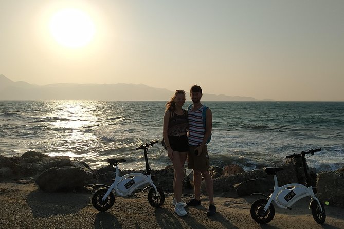 Ecobike tour in historic Heraklion - Morosini Fountain and the Lion’s Square
